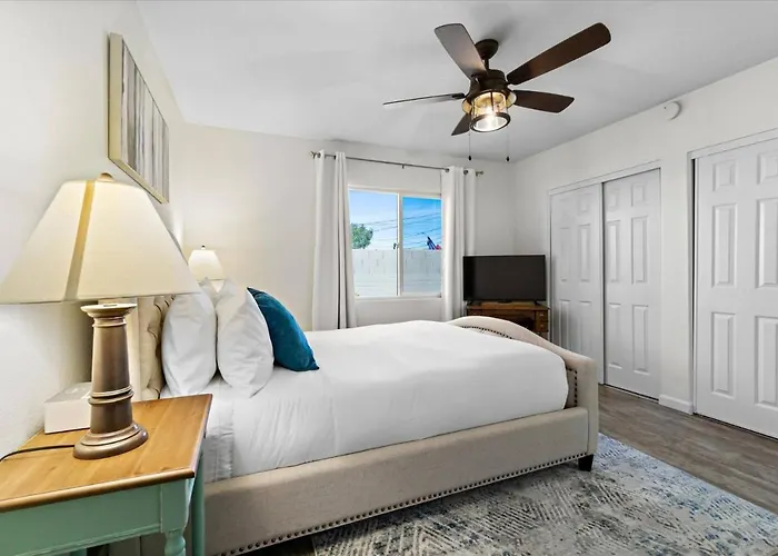 Charming Washington * Chandler